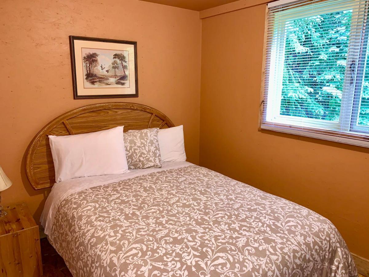 Schott'S Lake Conference & Resort Sundre Esterno foto