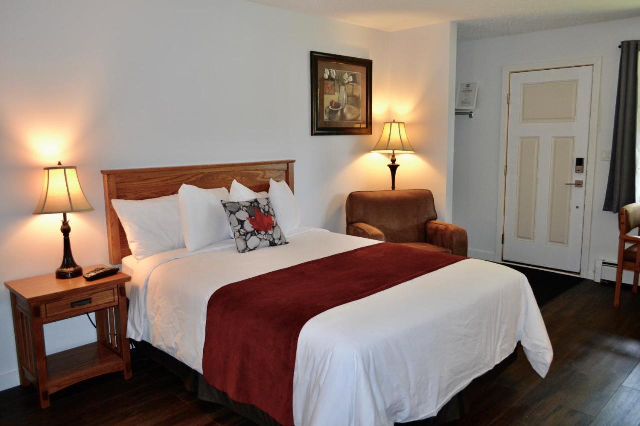 Schott'S Lake Conference & Resort Sundre Esterno foto